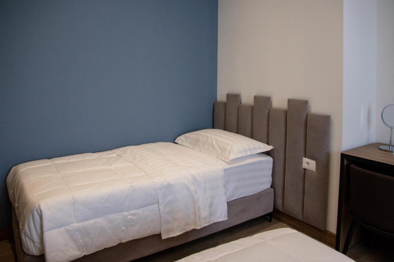 Hotel Blini Shkodër エクステリア 写真