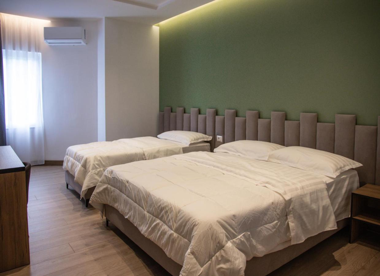 Hotel Blini Shkodër エクステリア 写真