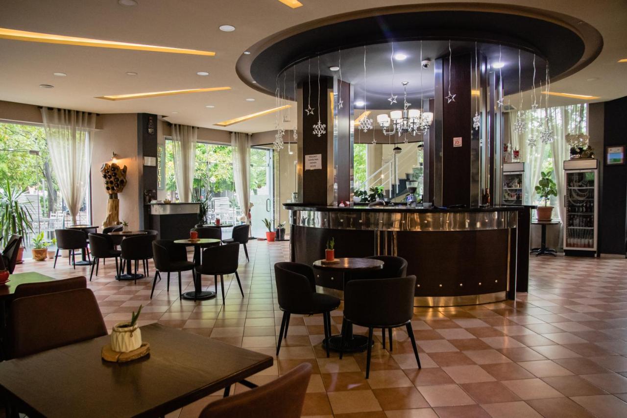 Hotel Blini Shkodër エクステリア 写真